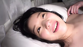 Belleza Japonesa Yuuna Himekawa'S Sensual Oral Y Por Detrás